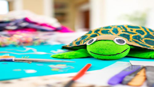 Jak zrobić strój żółwia dla dziecka?